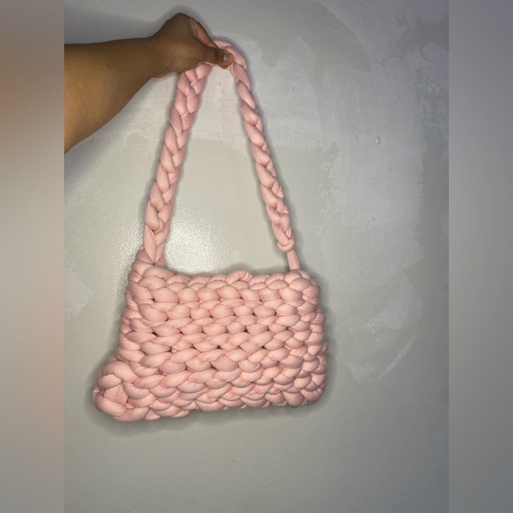 chunky knitted bag